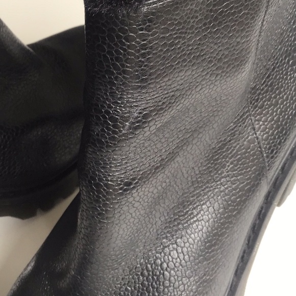 Dr. Martens Magdalena black heeled ankle boots pebbled - Picture 13 of 16